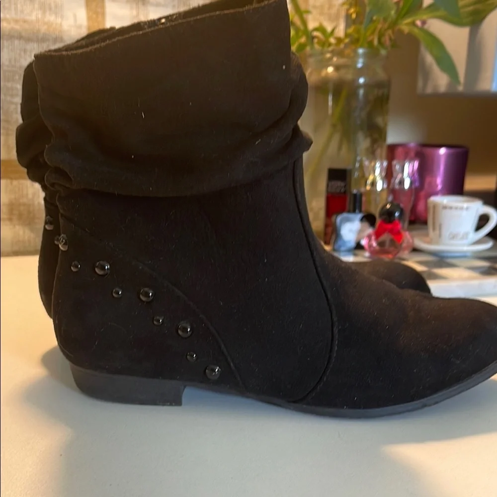 SO Black Ankle Booties with Suede Finish - Picture 12 of 16